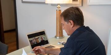 El gobernador Rodolfo Suarez y el secretario general del Consejo Federal de Inversiones (CFI), Ignacio Lamothe firmaron un convenio.