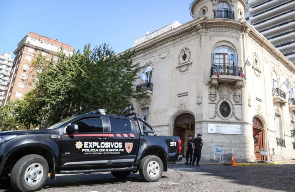 Por una amenaza de bomba en Rosario evacuaron el Concejo Municipal