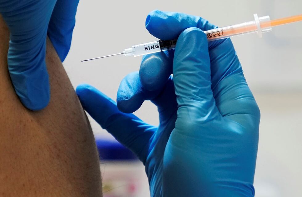 Punta Alta: trasladan un vacunatorio al salón de Luz y Fuerza