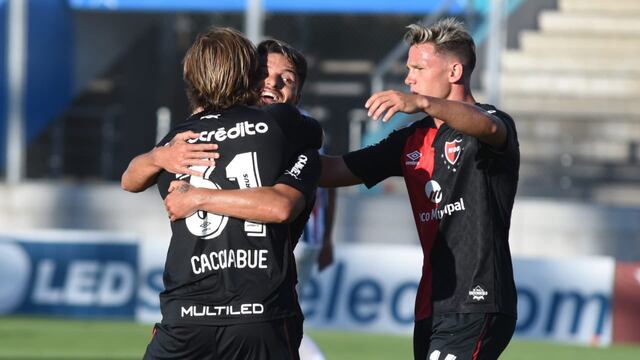 Newell's derrota 1 a 0 a Sportivo Peñarol (@CANOBoficial)