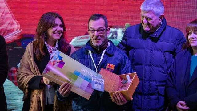 Néstor Lázaro en la Fiesta del Poncho 2023 en Catamarca