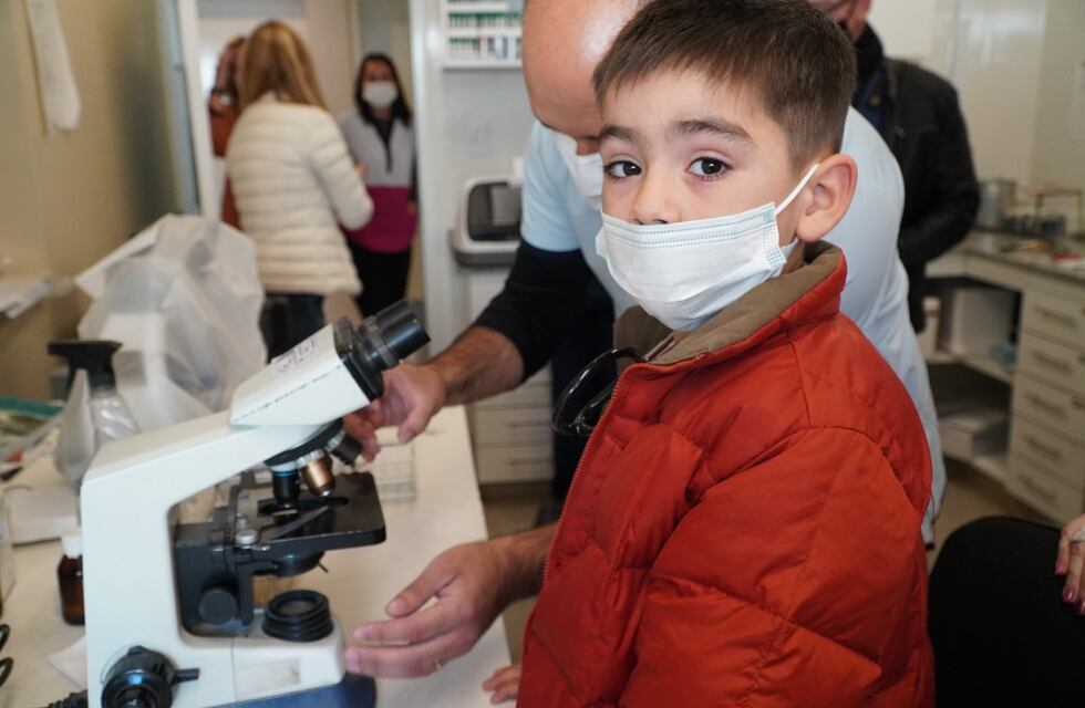 Valentino, el “doctorcito” que cumplió su sueño