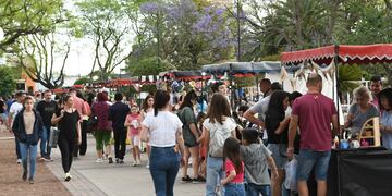 Plaza Feria, una forma de animar los fines de semana en Rafaela