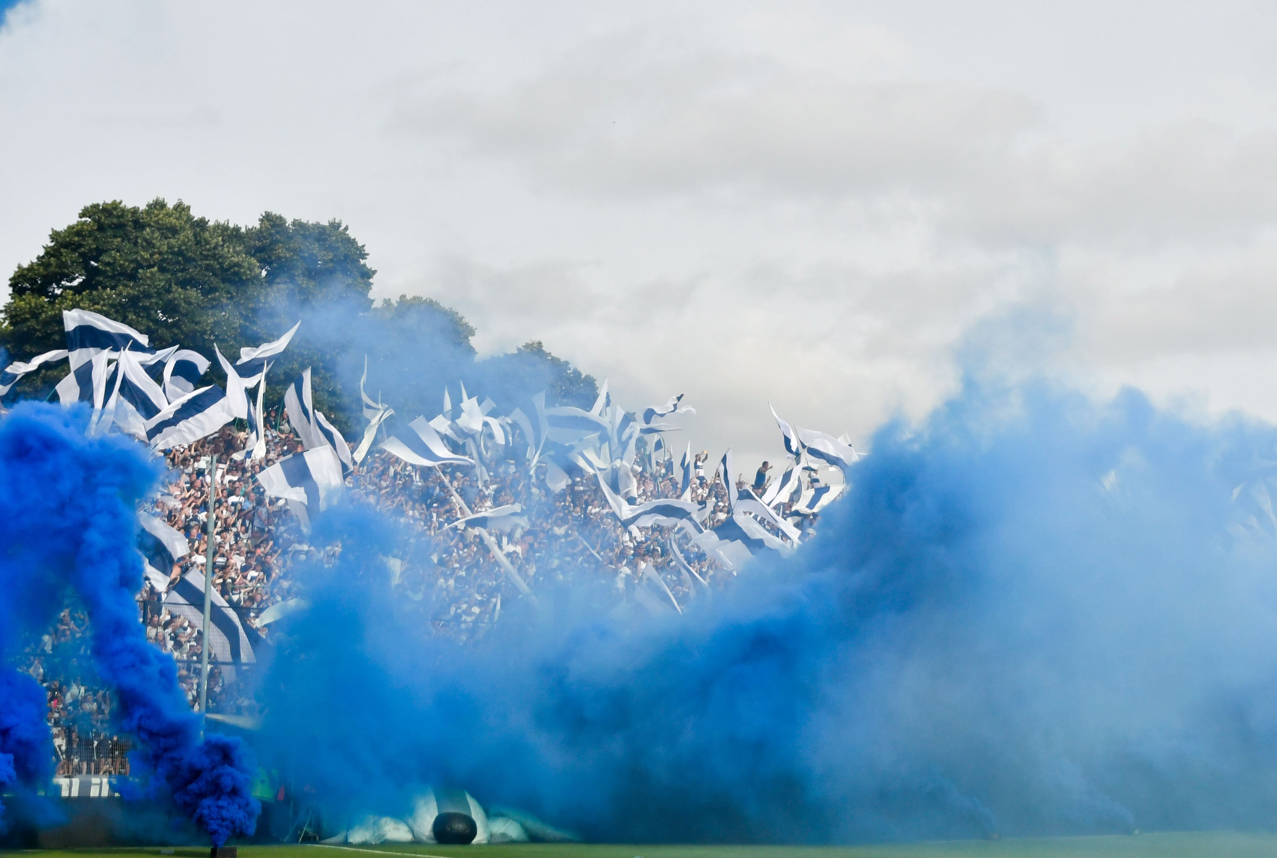 Gimnasia y Estudiantes juegan el clásico de La Plata por un lugar en la final del Torneo Clausura. (Fotobaires)