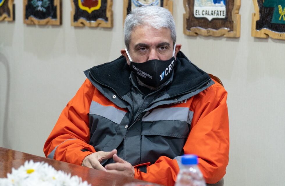 Aníbal Fernández denunció penalmente a extrabajadores de YCRT por atacar y encadenarse en las instalaciones