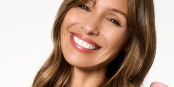 Pampita deslumbra en las redes sociales con su estilo.