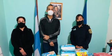 Mariano Ojeda, secretario de Desarrollo Social, hizo entrega de insumos para la Comisaría de la Mujer