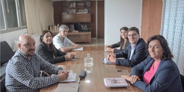 Representantes de la Asociación del Magisterio de Santa Fe (Amsafe) se reunieron con el ministro de Educación provincial José Goity.