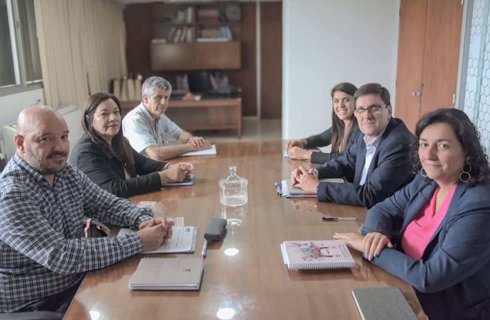 Paritaria docente 2024 en Santa Fe: la Provincia programó la primera reunión del año