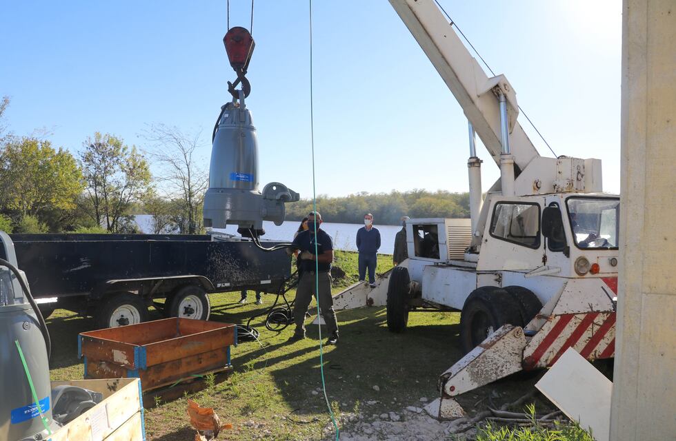 ENOHSA: Gualeguaychú recibió dos nuevas bombas sumergibles