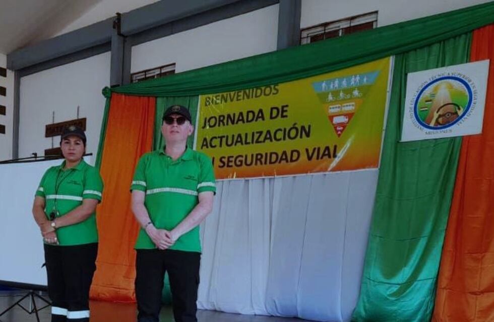 Jornada de actualización vial al equipo municipal de tránsito de Puerto Iguazú