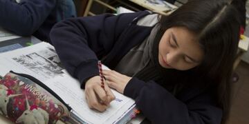Desde este lunes el uso de barbijo será optativo también para los colegios dependientes de la UNCuyo.