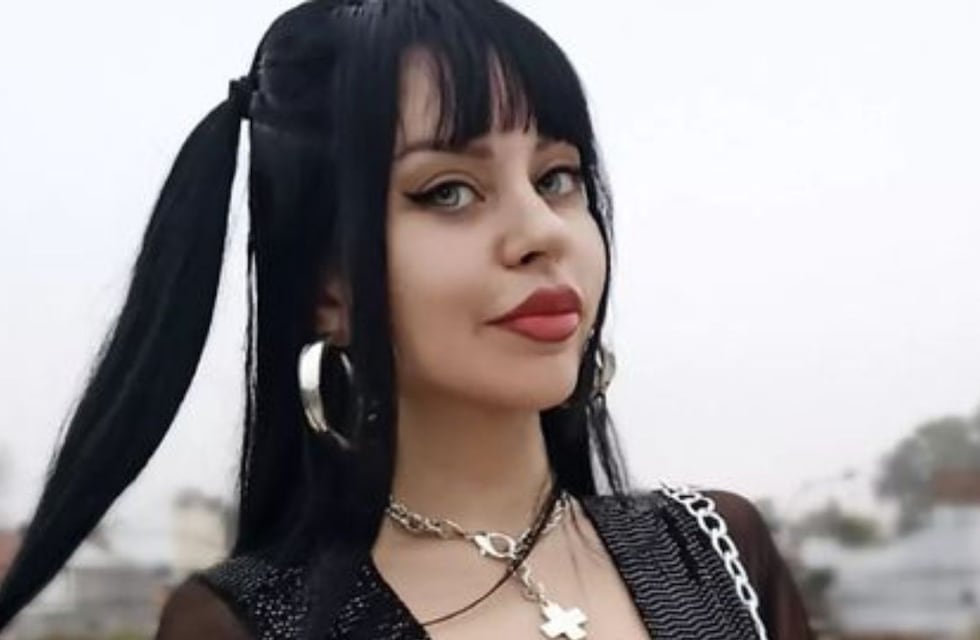 Milita para Milei y la rompe en Instagram con sus fotos: quién es Lu Palavecino