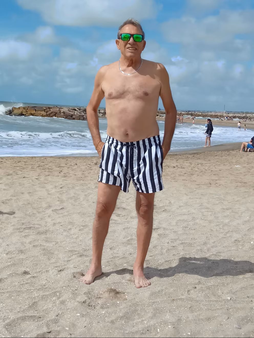 Hoy, Sarco trabaja como remisero en Villa Luzuriaga y mantiene vivo el orgullo de haber vestido la camiseta xeneize