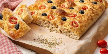 Focaccia, el pan italiano que llegó a Córdoba y enamoró los paladares de los amantes de las harinas.