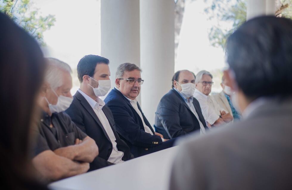 Jalil junto a Saadi anunciaron medidas económicas para favorecer al sector privado