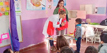 La iniciativa apunta a reemplazar productos ultraprocesados por alimentos accesibles y sanos para los más chicos.