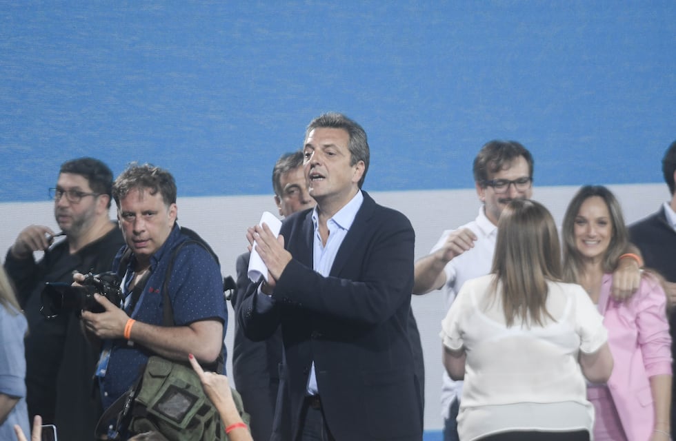 Siete leyes impulsadas por Massa quedarían en la nada con el recambio de gobierno