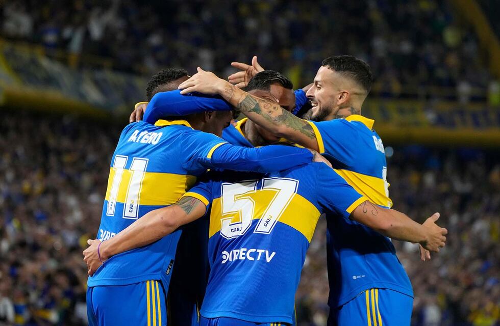 ¿Sin códigos? La foto de un ex Boca con su nueva novia que despertó la polémica en los hinchas