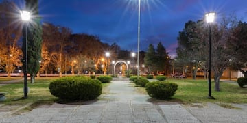Así quedó la plaza Italia con los nuevos equipos led.
