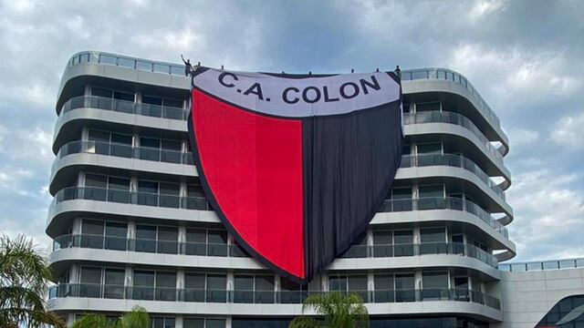 Los hinchas de Colón coparon Santiago del Estero para la final ante River