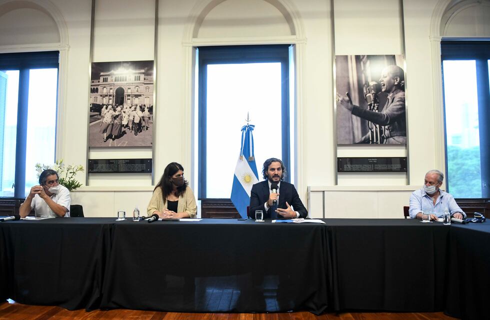 El Gobierno pasará a planta permanente a 29 mil contratados entre 2021 y 2023