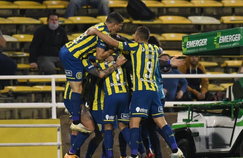 Con muchas bajas, Rosario Central sumó a juveniles para enfrentar a Talleres