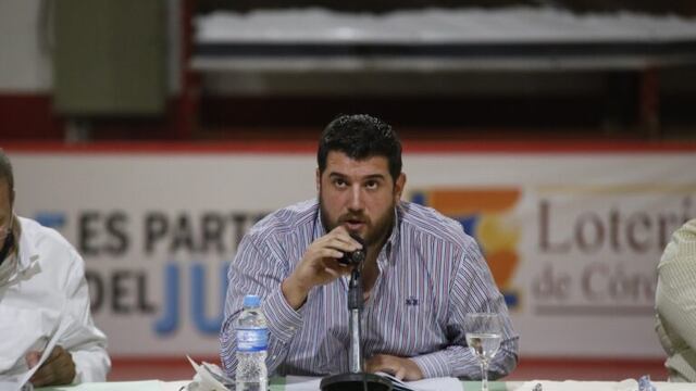 El presidente Juan Manuel Cavagliatto prepara un anuncio sobre la modernización del estadio de Instituto (Prensa Instituto).