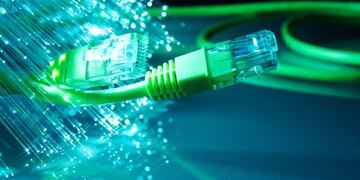 Fibra óptica, Internet