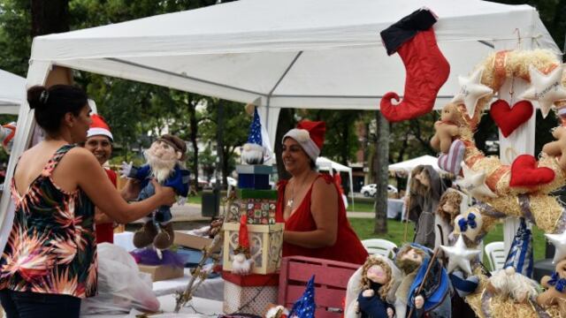 Feria de artesanos navideña.