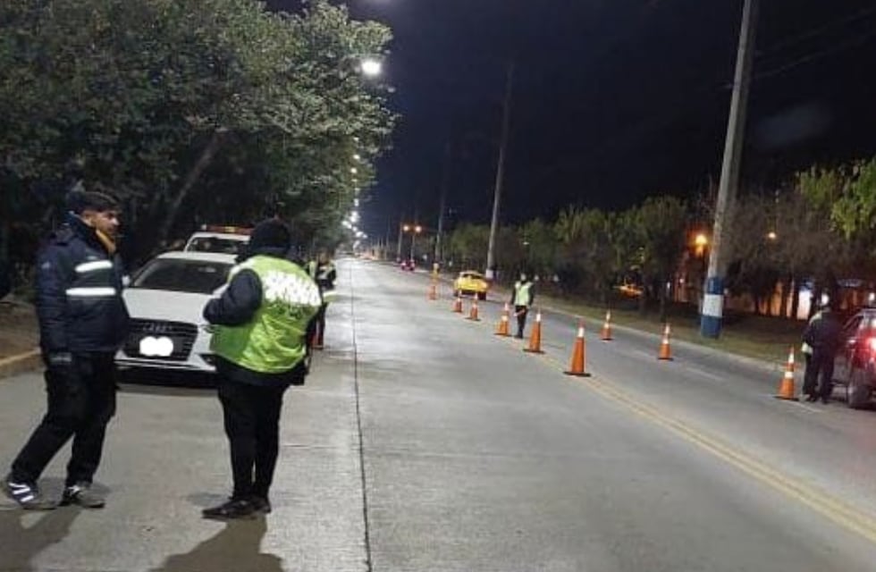 Le quitaron el auto por manejar borracho y a los minutos, lo “robó” de un corralón en Córdoba