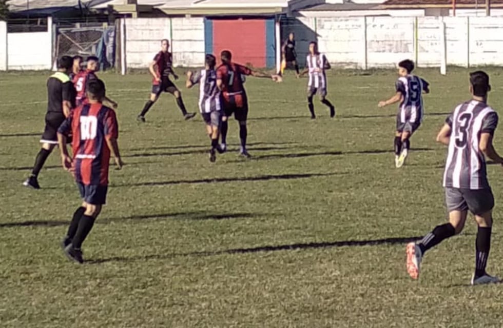 El 24 empató con Rivadavia en el Fortín de la Rivera por la cuarta fecha del Apertura en la Zona Oeste