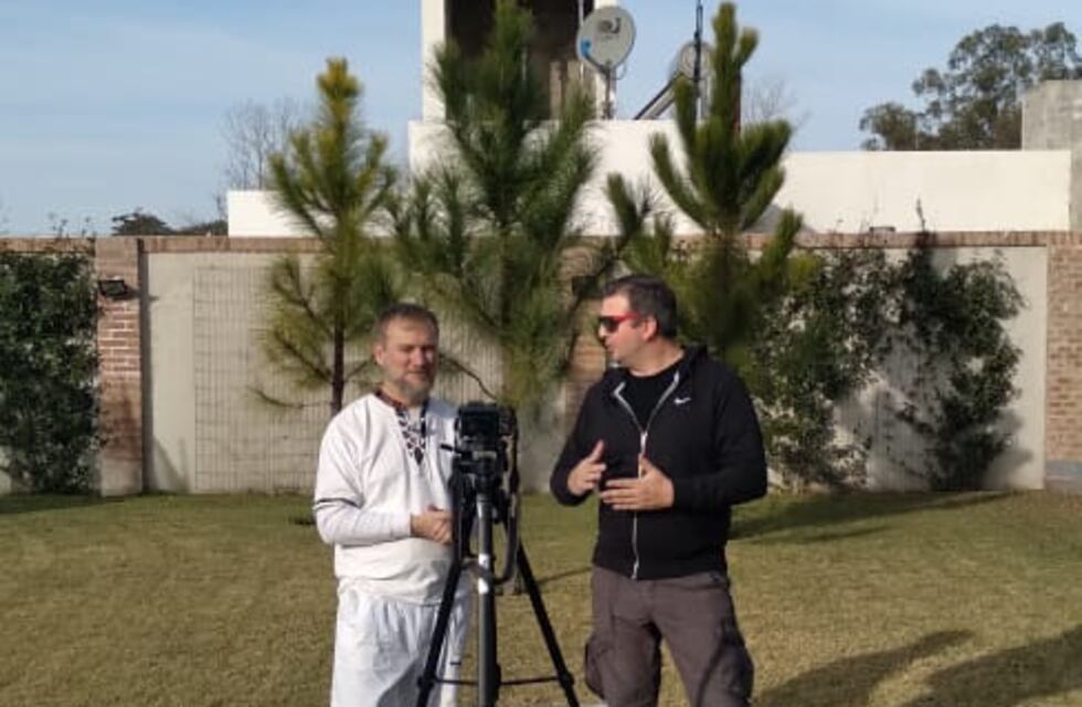 La vida sana en las redes sociales por youtubers de la ciudad