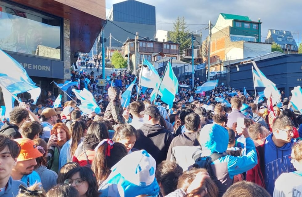 Video: Ushuaia festeja a lo grande el pase de Argentina a la semifinal