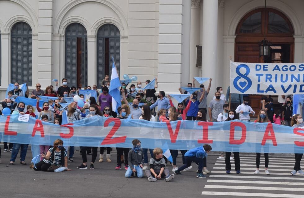 La caravana por los Pueblos “Salvemos las Dos Vidas” marchará hoy desde Nogoyá hasta Paraná