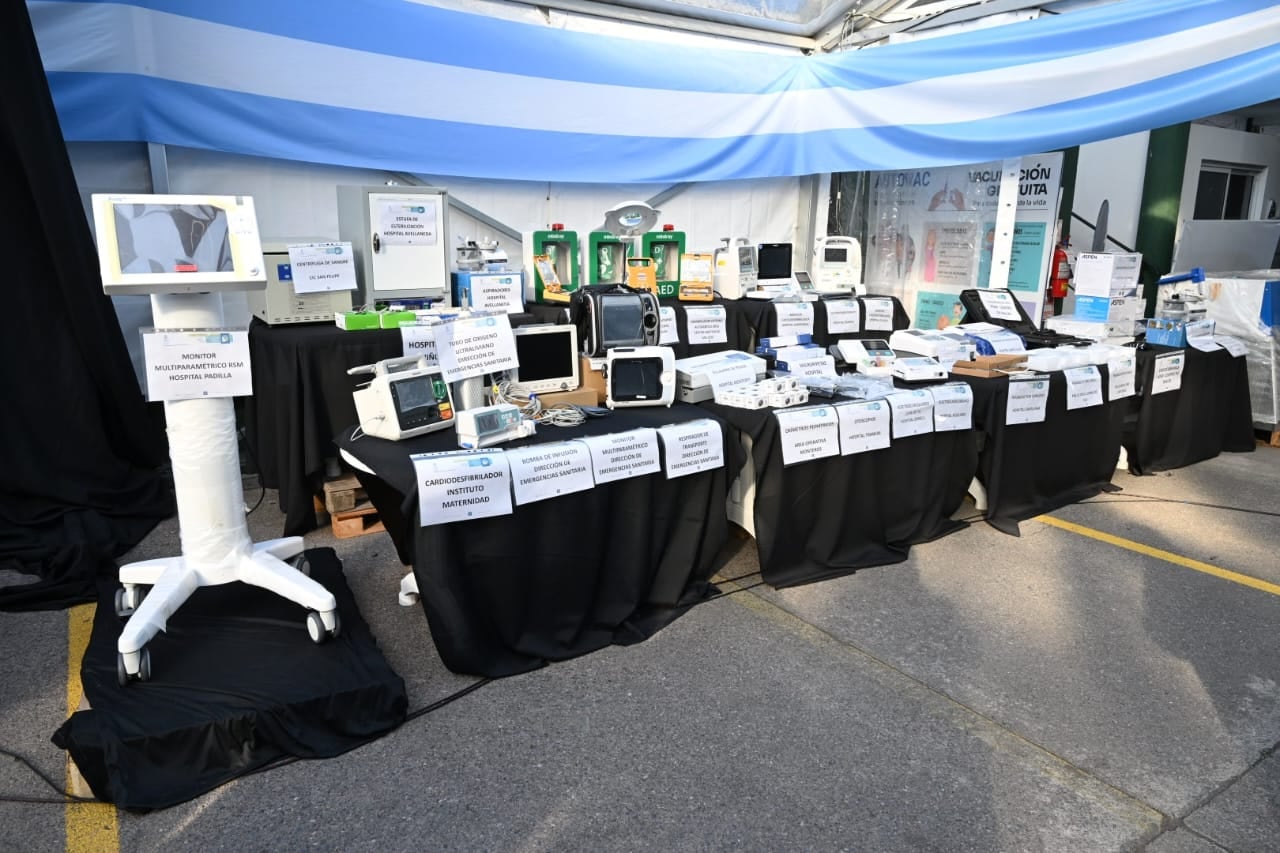 Con fondos propios, el gobierno provincial sumó equipamiento y recursos humanos para la salud de los tucumanos.