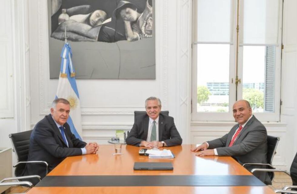 Jaldo se reunión con el presidente, Alberto Fernández, y el jefe de Gabinete, Juan Manzur en Buenos Aires