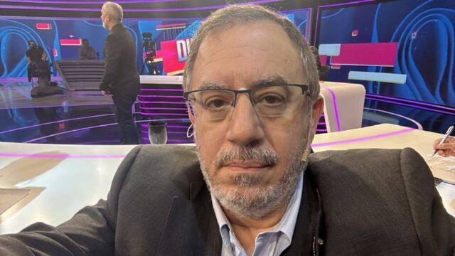 Con una inesperada selfie, Carlos Maslatón reveló a quién votó en Ciudad de Buenos Aires.