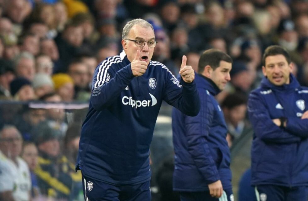 En el día de los enamorados, el Leeds “le declaró su amor” a Marcelo Bielsa