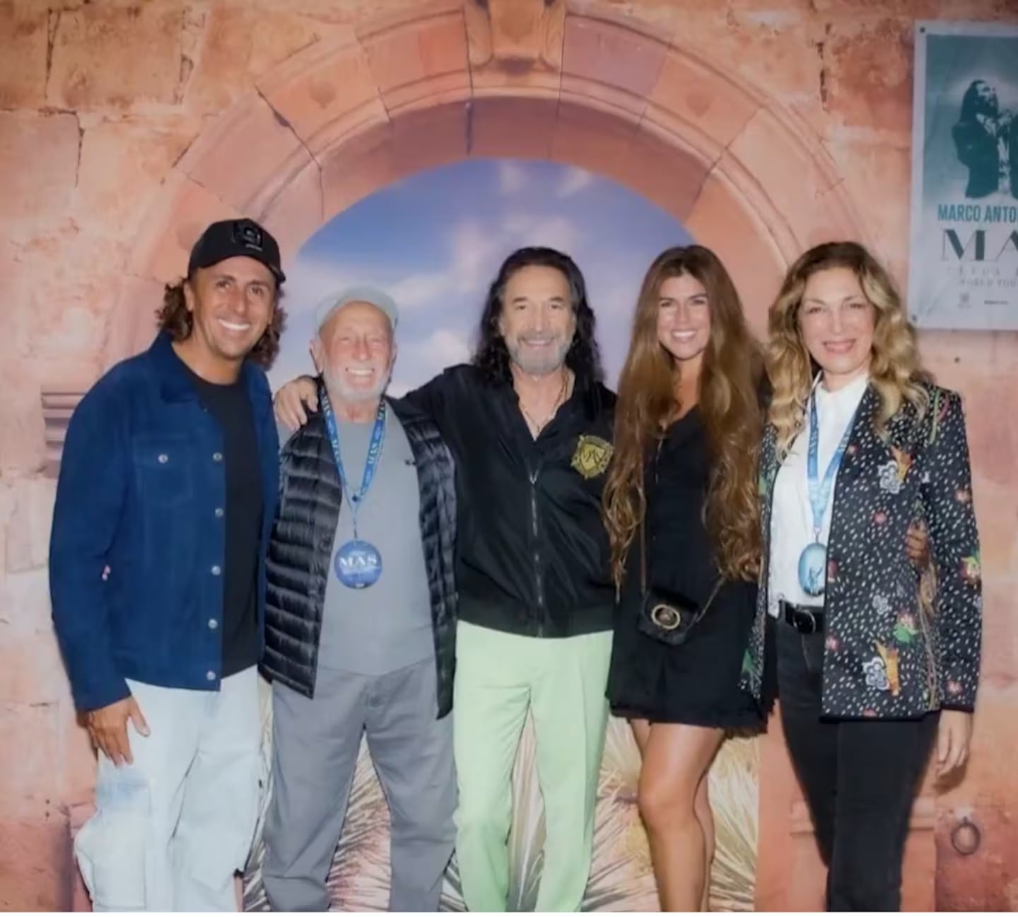 Loly Antoniale reapareció con su nuevo marido, Walter Mercuri.