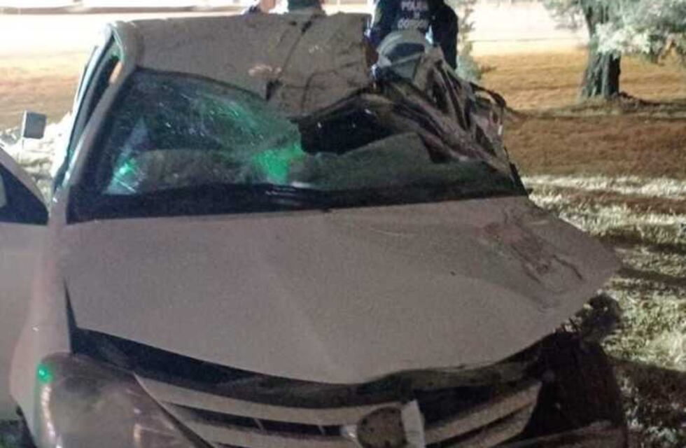 Joven herido tras chocar su auto contra un camión en la autopista Córdoba-Carlos Paz