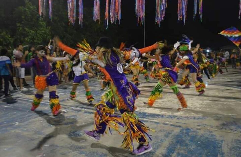 “Baldosas Flojas”, la murga mendocina más antigua de la provincia cumple 25 años