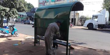 Posadas: se instalaron 40 nuevos refugios del transporte público en la ciudad