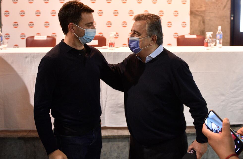 De Loredo desafía a Mario Negri y se partió el radicalismo en Diputados