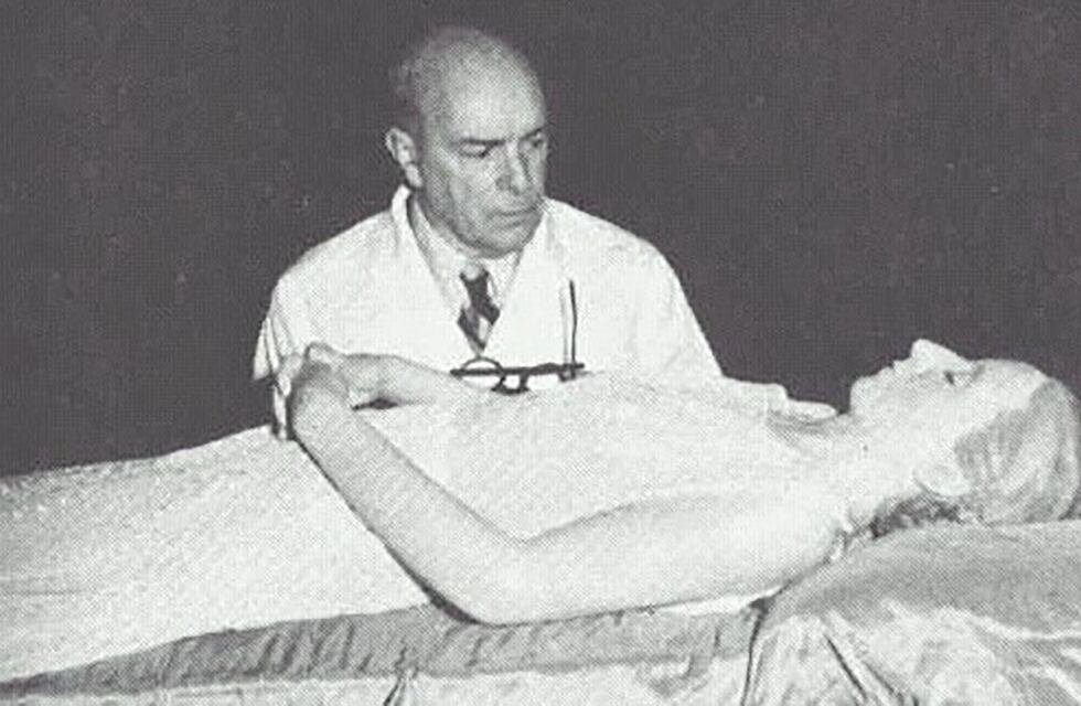 Sergio Rubin presenta “Secreto de confesión” y cuenta el rol de la Iglesia en el ocultamiento del cadáver de Eva Perón