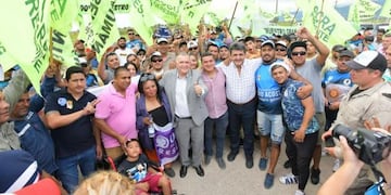 Jaldo entregó viviendas en Manantial Sur.