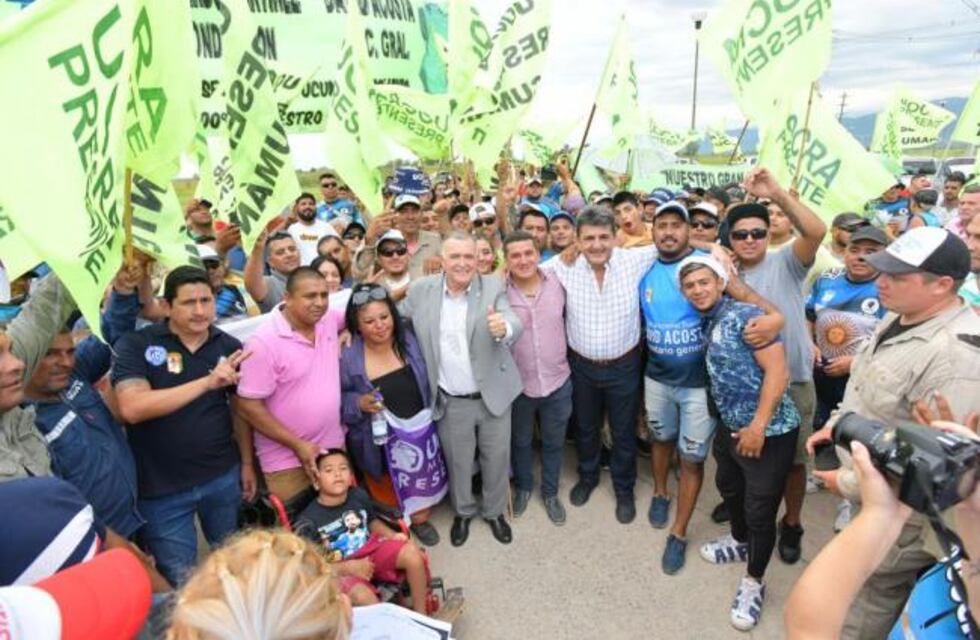 Entregaron viviendas en el Barrio Manantial Sur