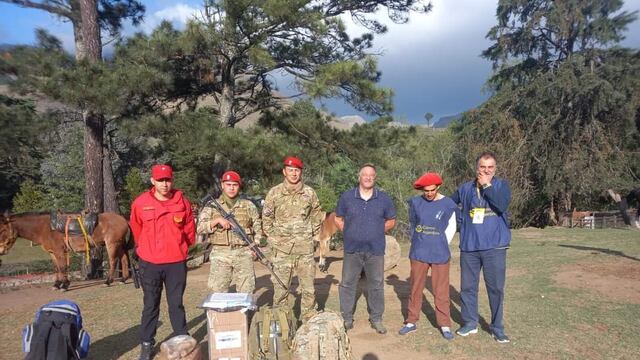 Las urnas llegaron a caballo al Cerro Champaquí.