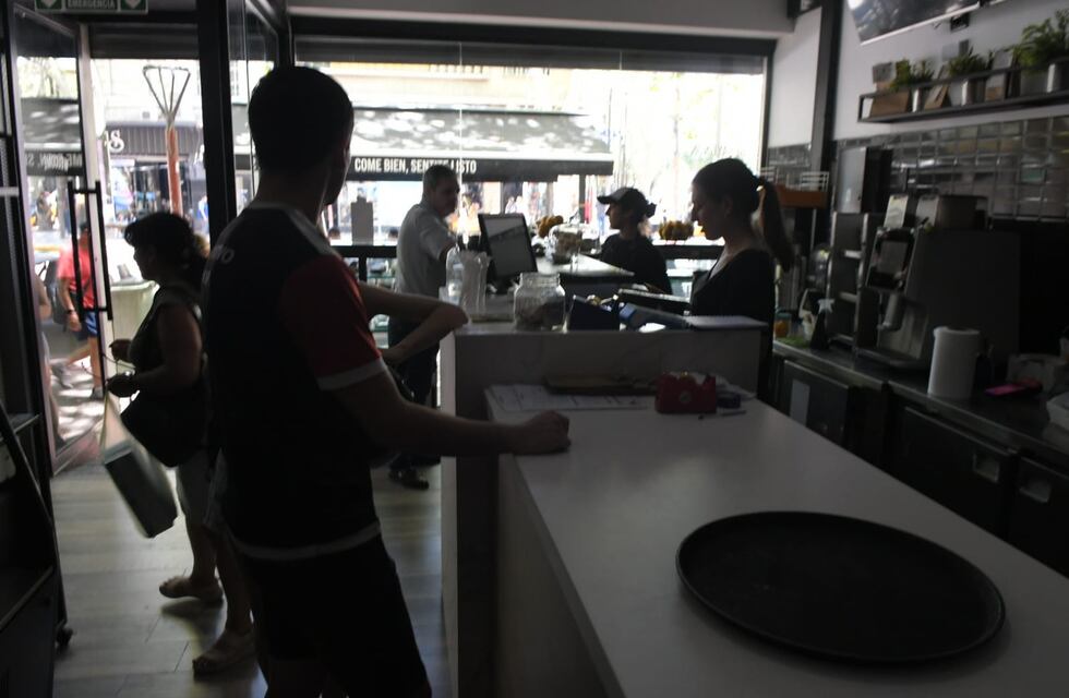 Masivo corte de luz en Córdoba: Epec informó los 16 barrios afectados este jueves 14 de marzo