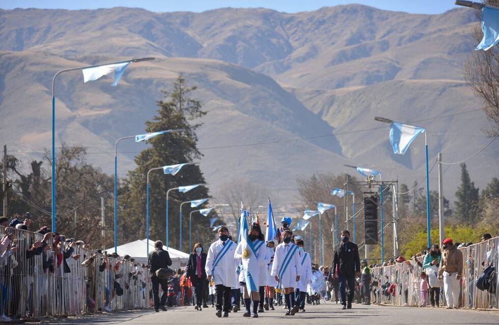 En Tafí del Valle, conmemoraron el Día de la Bandera y los 202° aniversario del paso a la inmortalidad del general Manuel Belgrano